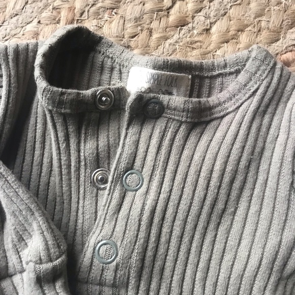 Simple Folk ribbed onesie - Picture 6 of 9
